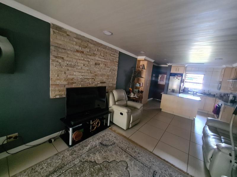 3 Bedroom Property for Sale in Antiqua Bay Free State